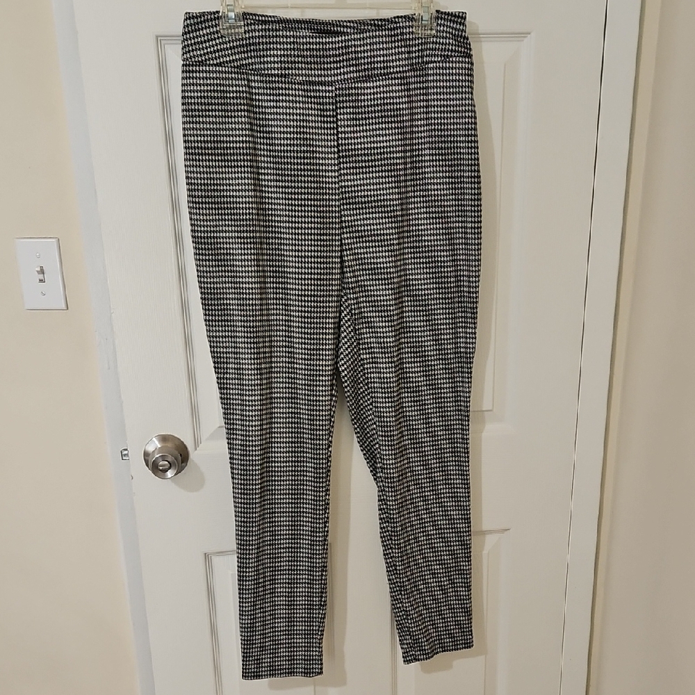 Ashley Stewart Black and White Houndstooth Pants